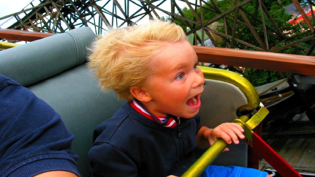 10 Roller Coaster FAILS