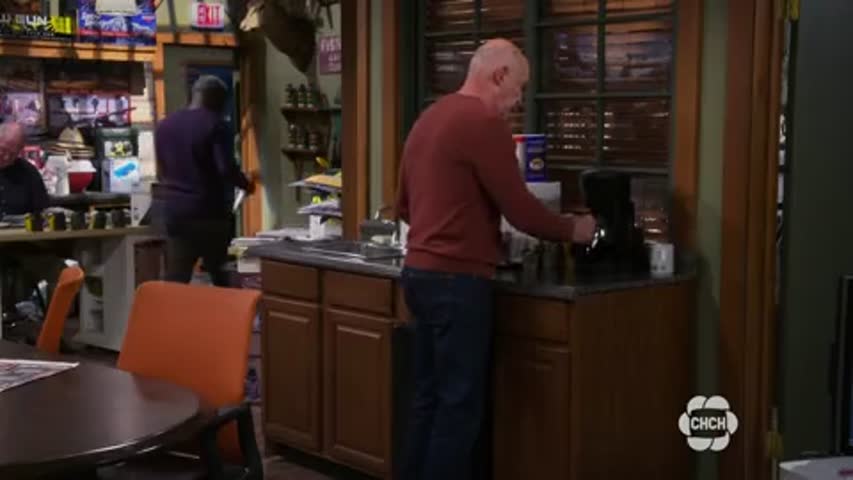  Last Man Standing - Season 5 Episode 19 - Outdoor Woman