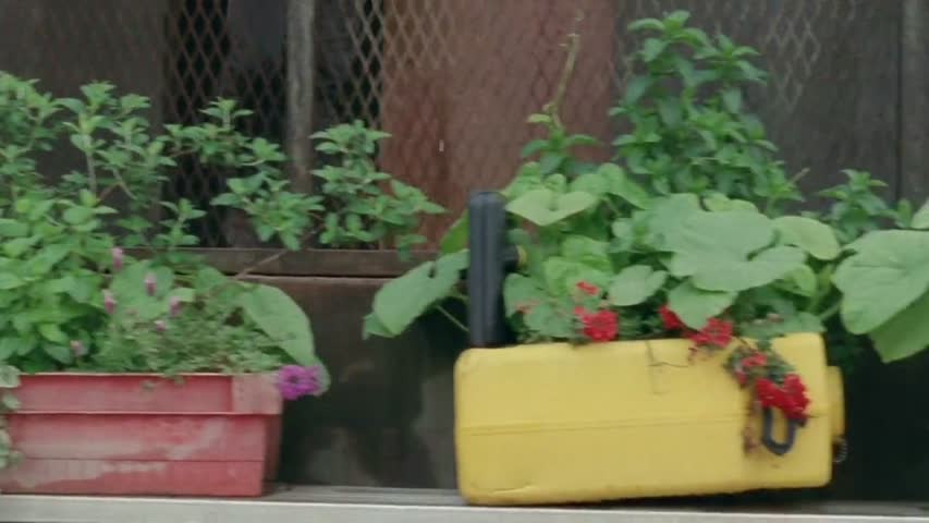  The Walking Dead - Season 4 Episode 1 - 30 Days Without an Accident  Track t