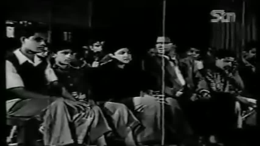 Aao bacho sair karain tum ko Pakistan ki   Pakistan in 80s and 90s