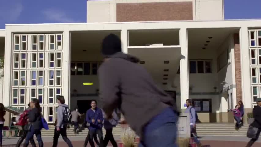 Community - Season 6 Episode 1 - Ladders