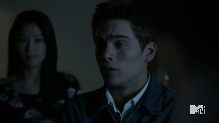 Teen Wolf - Season 5 Episode 1 - Creatures of the Night 