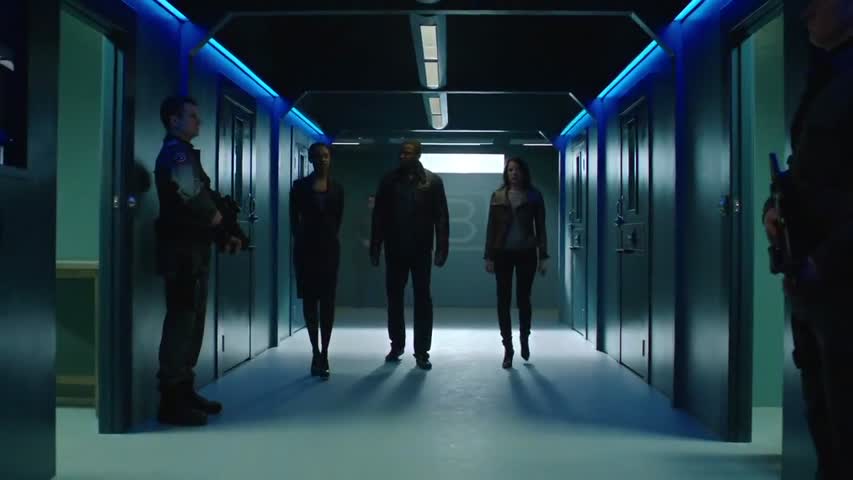 Arrow - Season 3 Episode 17 - Suicidal Tendencies