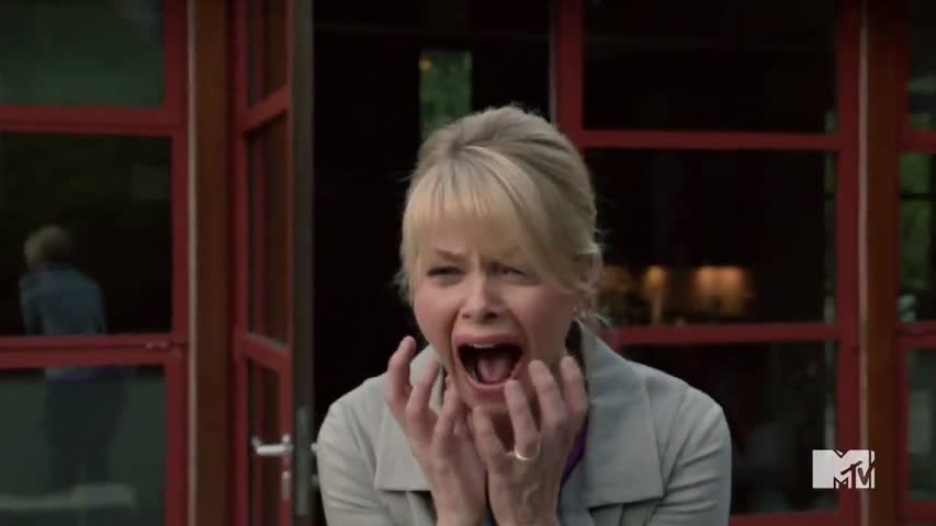 Scream - Season 1 Episode 2 - Hello, Emma. 