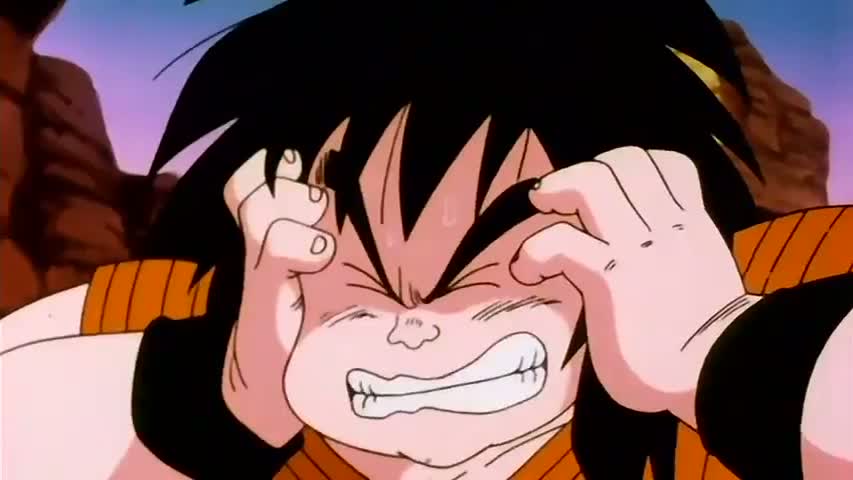 Dragon Ball Z - Season 1 Episode 34 : Stop Vegeta Now: Krillin's Offensive 