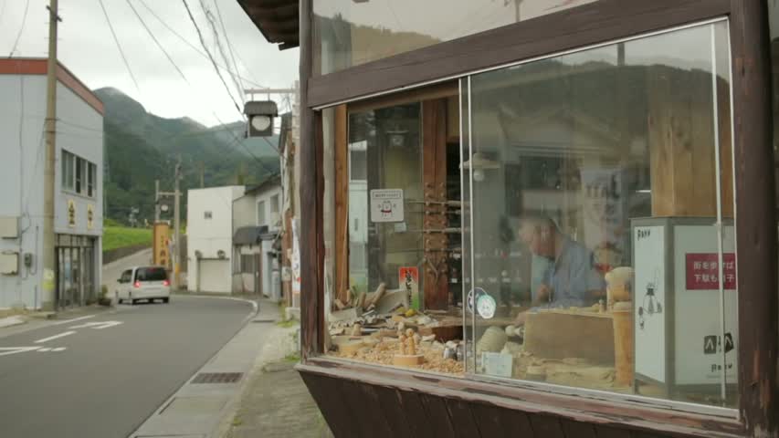 فن النحت على الخشب في اليابان 