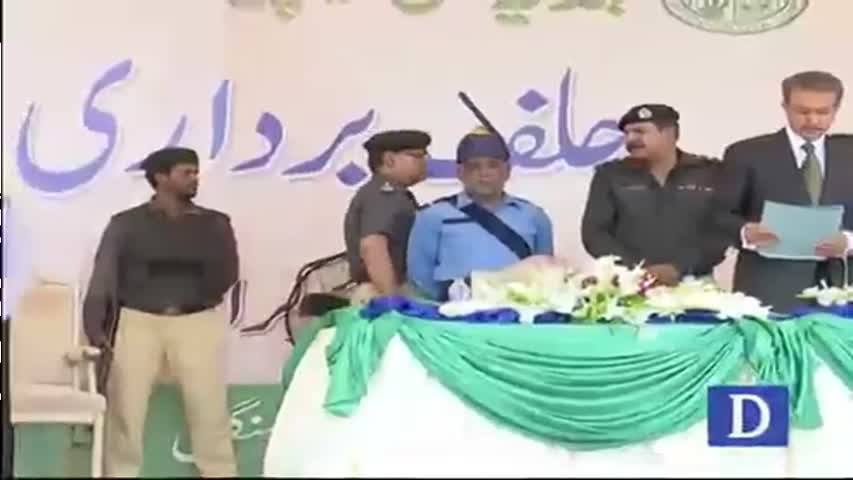MQM's jailed Waseem Akhtar takes oath as Karachi mayor