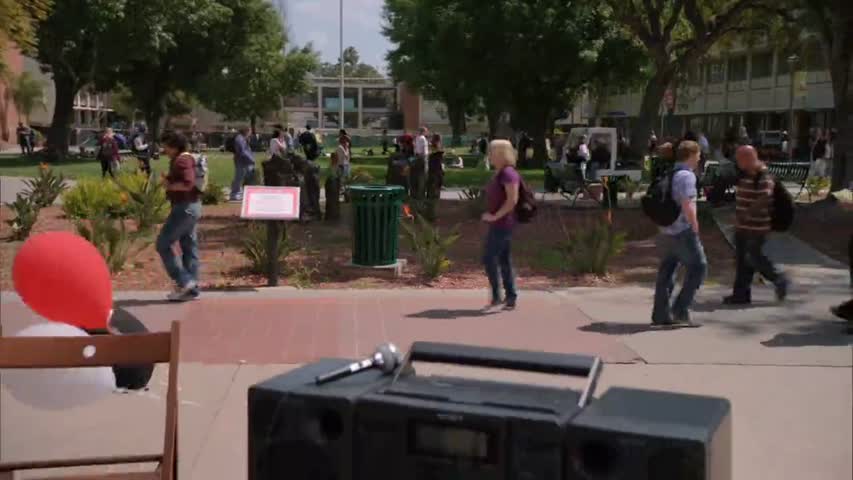 Community - Season 2 Episode 1 - Anthropology 101