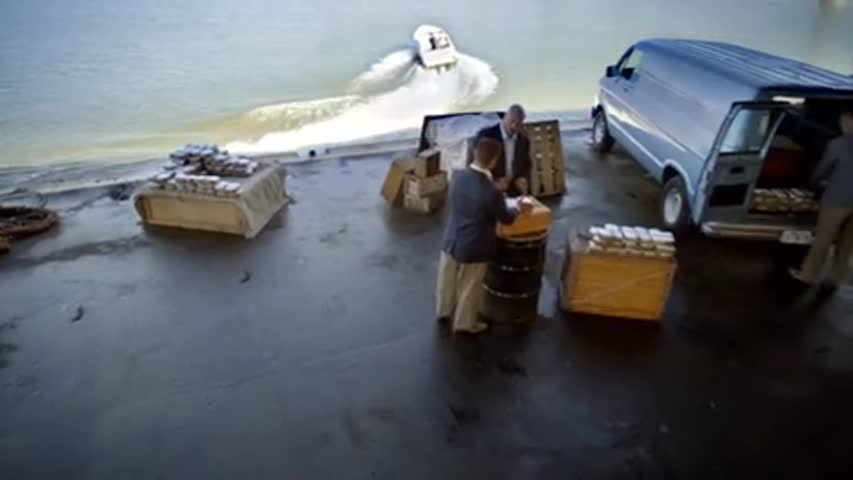  DC's Legends of Tomorrow - Season 2 Episode 5 - Compromised