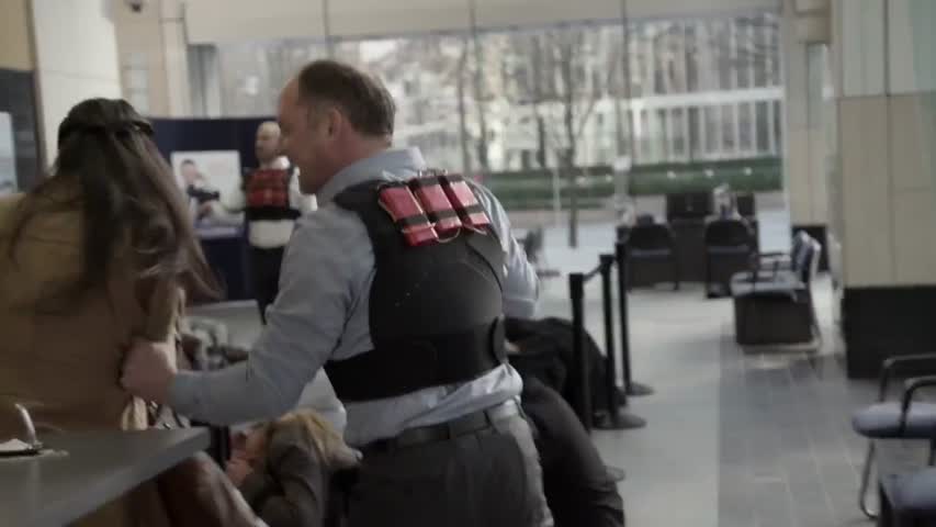 Continuum - Season 3 Episode 5 - 30 Minutes To Air 