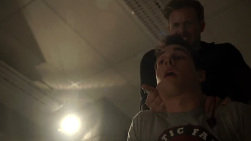  The Vampire Diaries - Season 6 Episode 12 - Prayer For the Dying