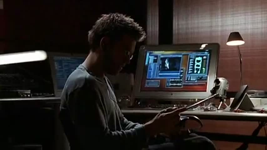 Dark Angel - Season 1 Episode 20 - Meow 