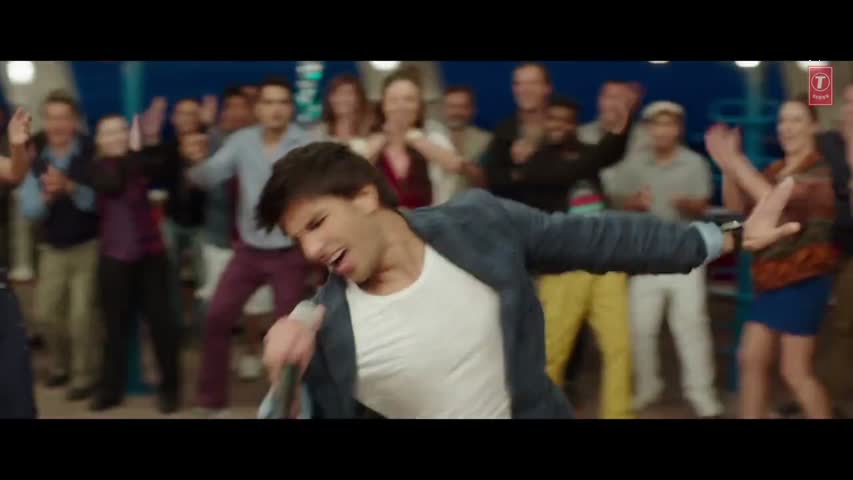 Gallan Goodiyaan Video Song Dil Dhadakne Do