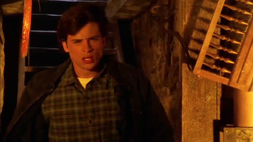 Smallville - Season 2 Episode 23 - Exodus (2) 