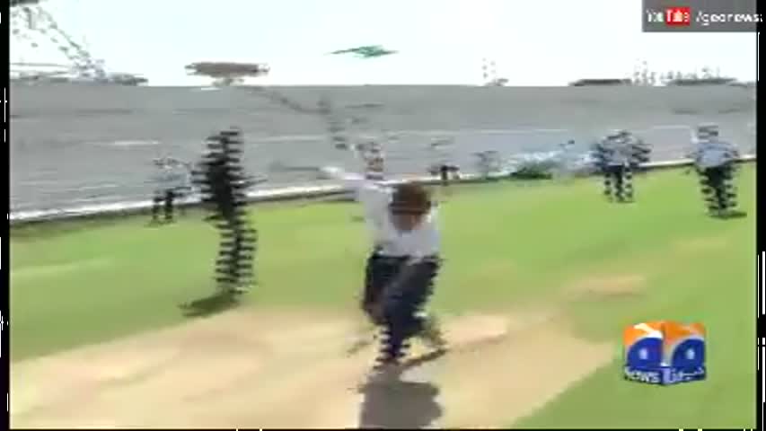 یاسر جان دونوں ہاتھوں سے یکساں رفتار سے بولنگ کر سکتا ہے