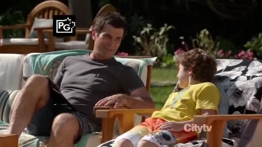 Modern Family - Season 3 Episode 10 - Express Christmas