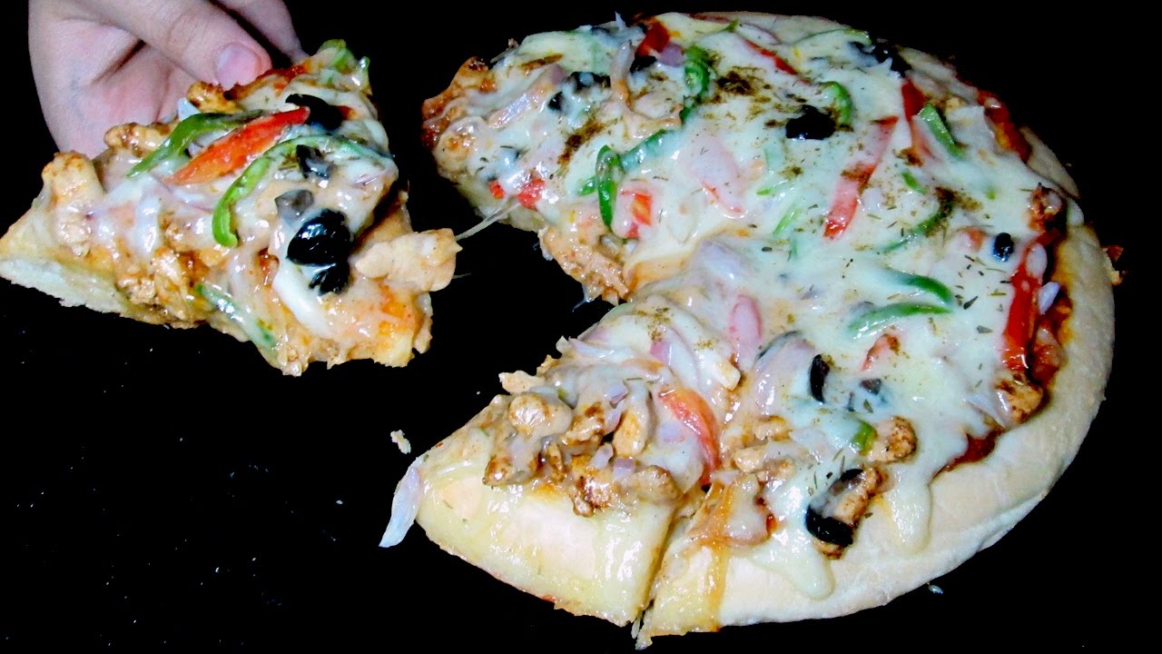 Pizza Without Oven Recipe - Chicken Pan Pizza - Tawa Pizza Recipe