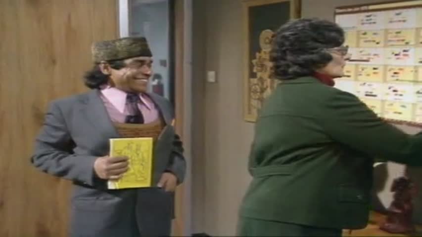 M - Mind Your Language - Season 1 Episode 1 - The First Lesson