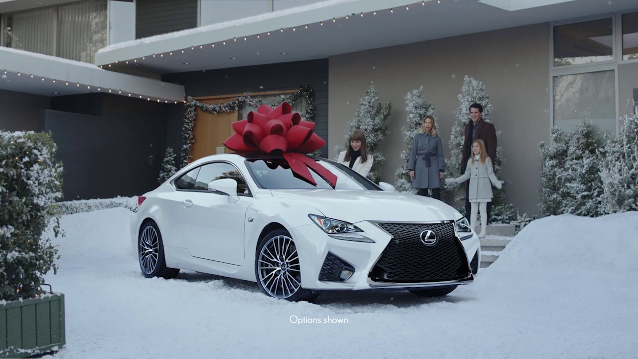 Auntie Santa gift from Lexus commercial - 2016 December to Remember