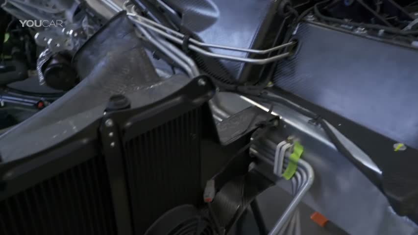 CAR FACTORY- 2017 Ford GT 