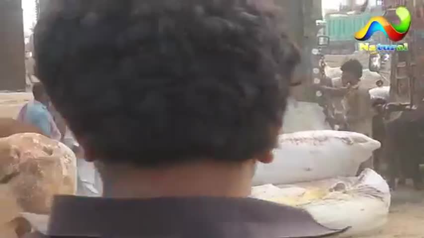 karachi Cow Mandi 2017 || Caw Ki Tang Toot Gaye ||  Eid ul Adha 2017  Part   3