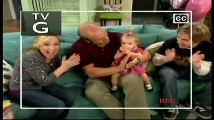  Good Luck Charlie - Season 1 Episode 8 - Charlie is 1