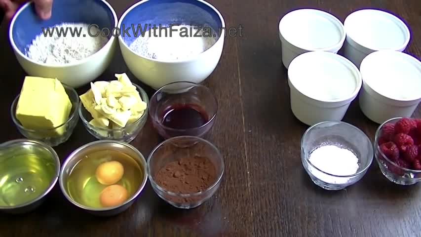 RED VELVET MOLTEN LAVA CAKE *COOK WITH FAIZA*