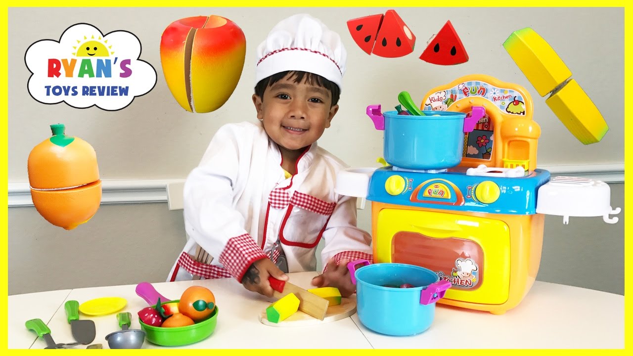 TOY CUTTING VELCRO FRUITS AND VEGETABLES Toy kitchen cooking soup Learn names of fruits & Vegetables