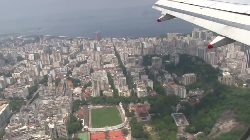 Best Approach in the World! Rio de Janeiro Santos Dumont