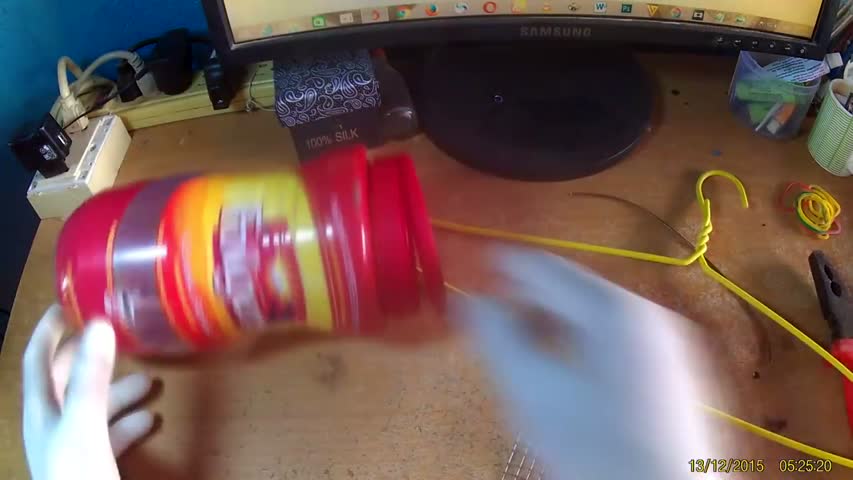 how to make a bottle Folgers coffee mouse trap | plastic bottle mouse rat trap video#12