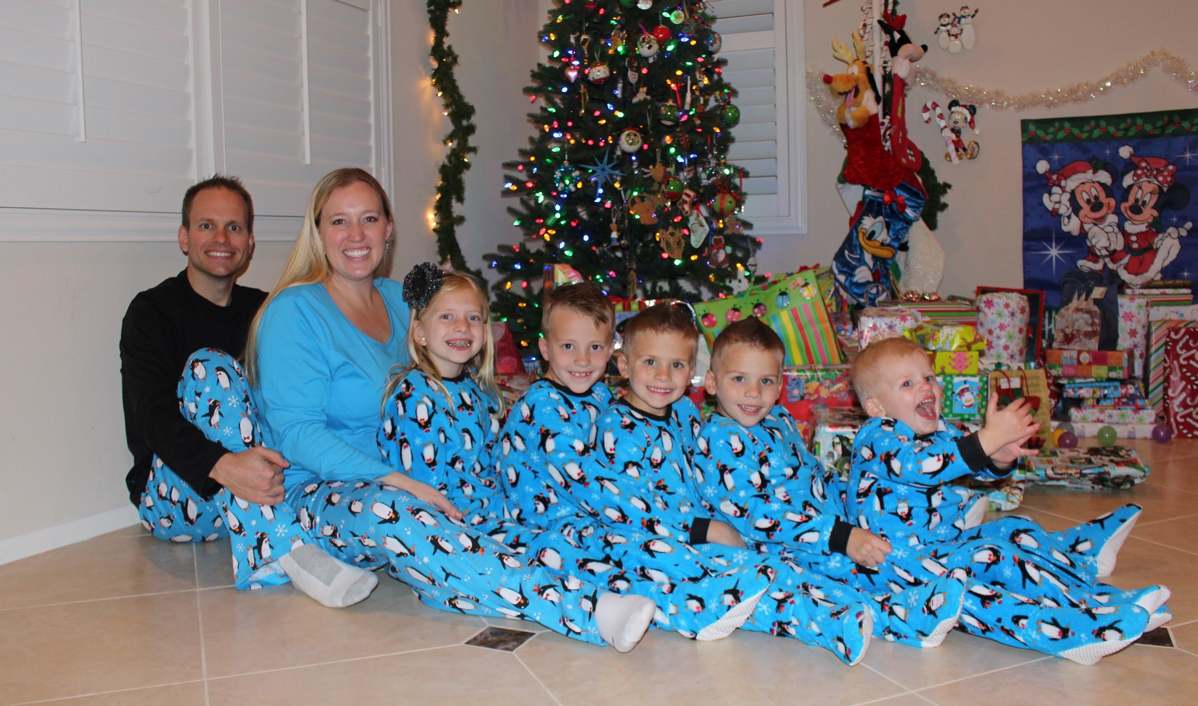 24 Hours With 5 Kids On Christmas Day