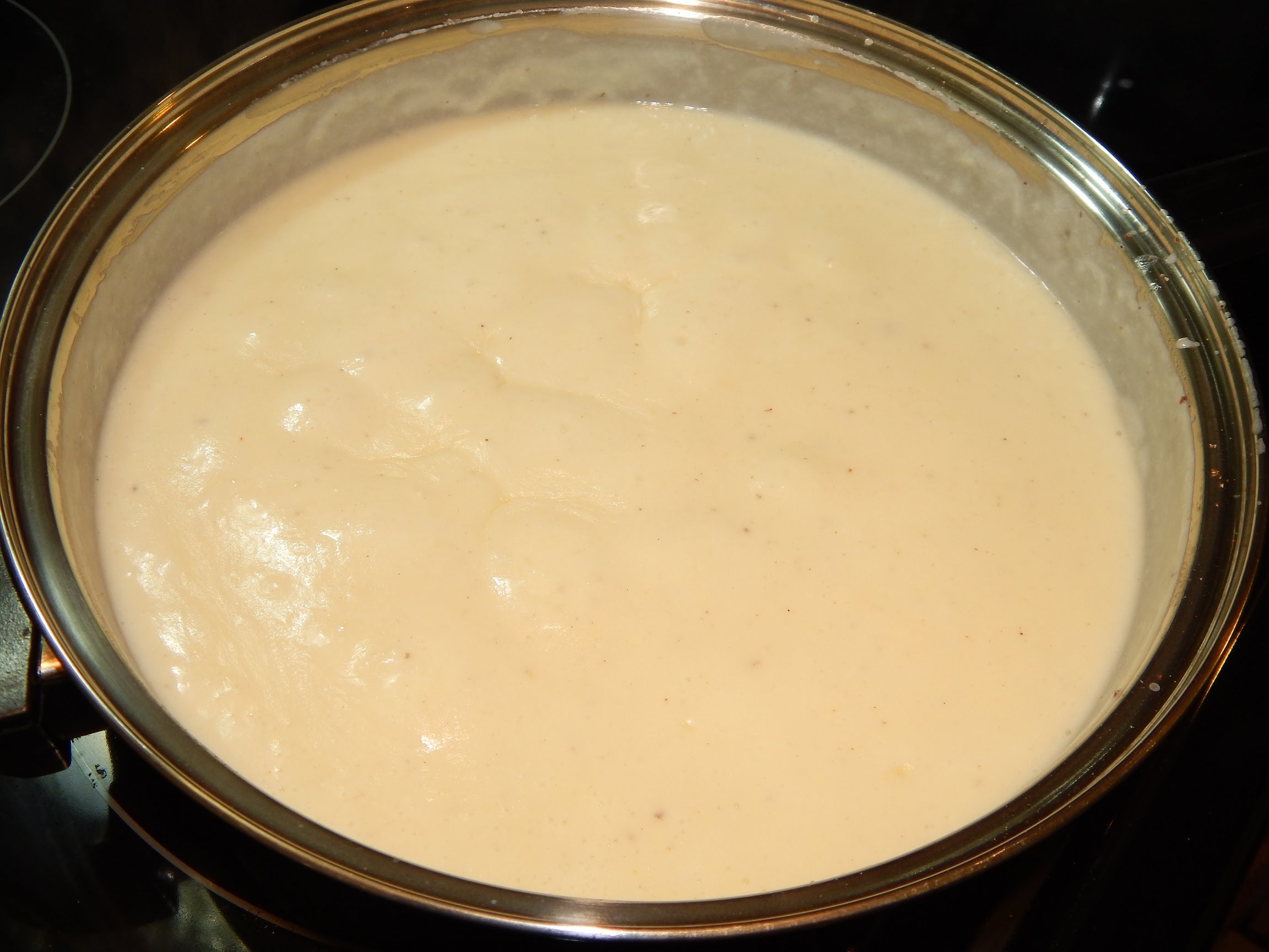 Alfredo Sauce - Creamy and Cheesy White Sauce