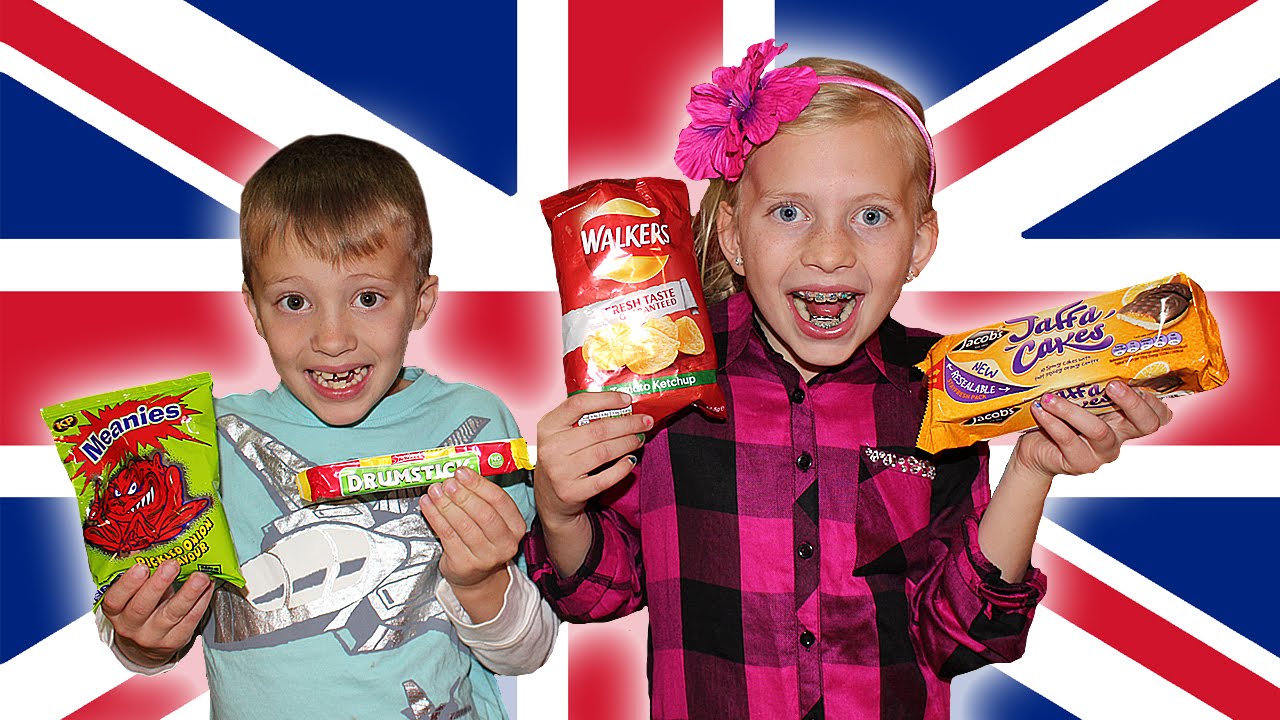 Kids Try Foods From the UK || Universal Yums FAMILY EDITION!