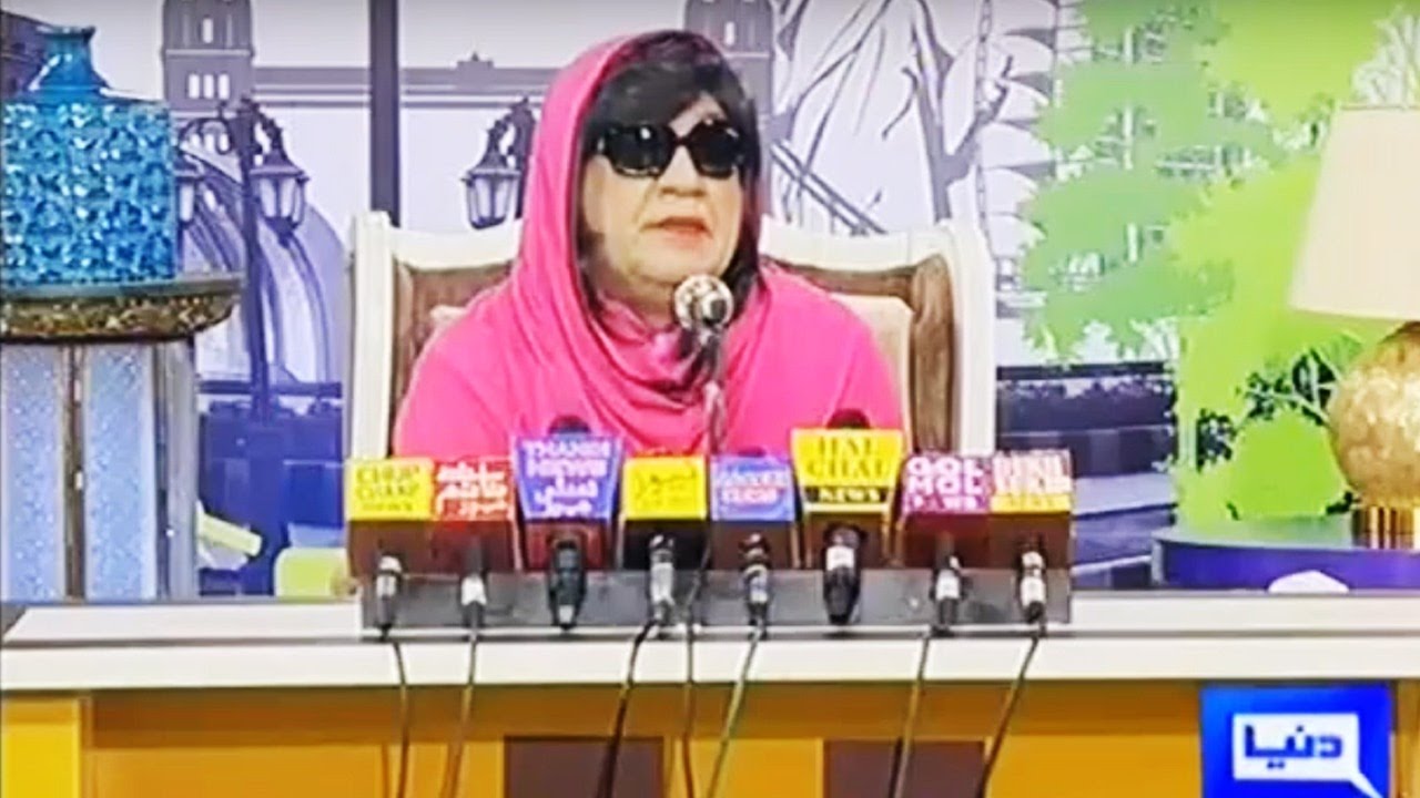 Hasb e Haal 2 October 2016 - Azizi as Meera - حسب حال - Dunya News