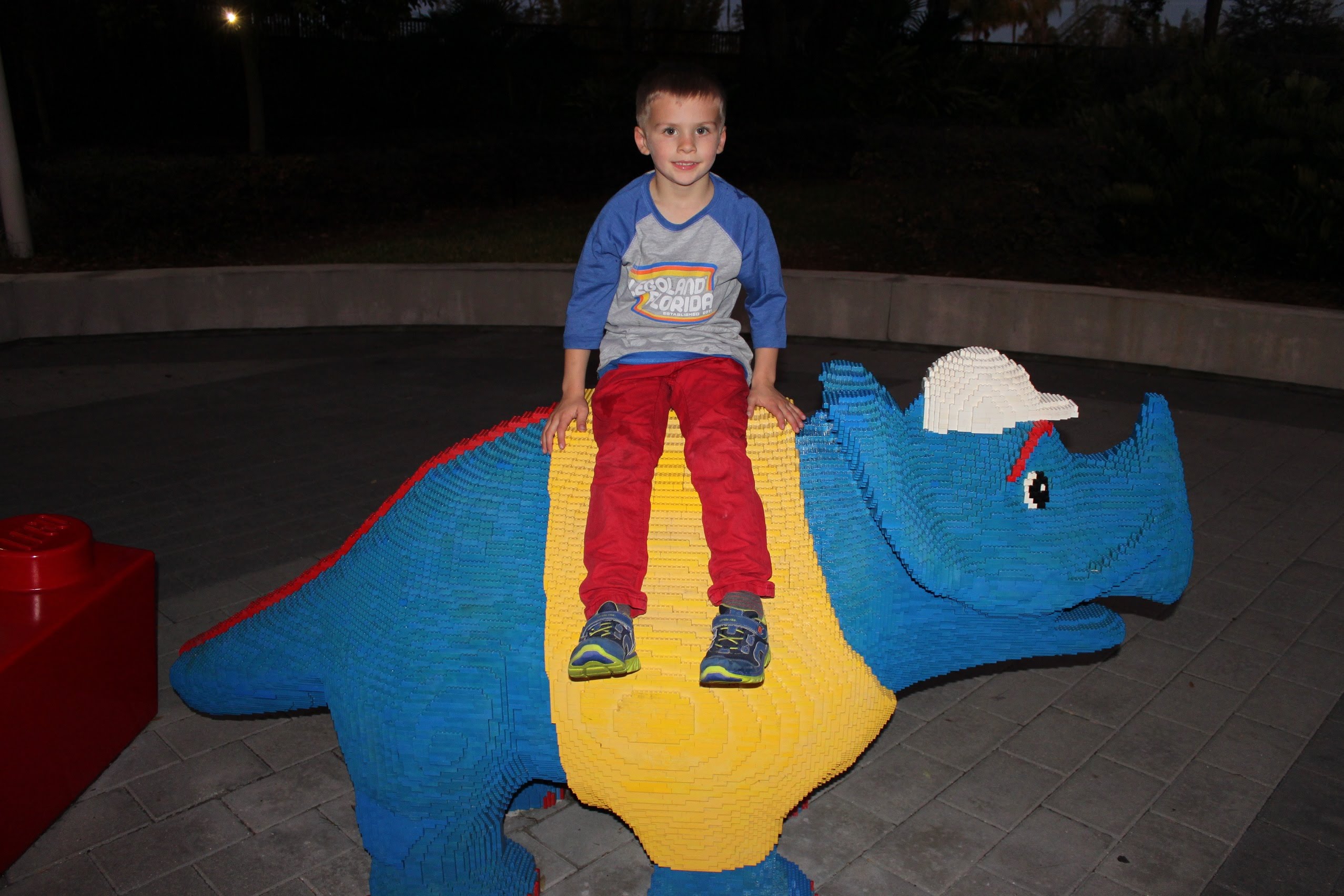 Legoland Adventure Family Suite Room Tour