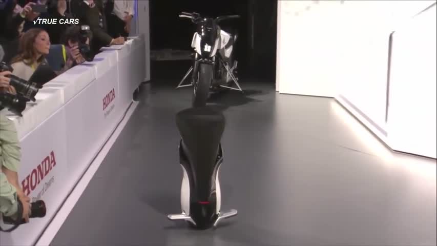 Honda Defying gravity By new self-balancing motorcycle at CES 2017