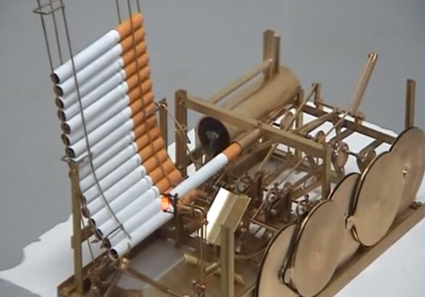 10 Useless Machines That Do Nothing