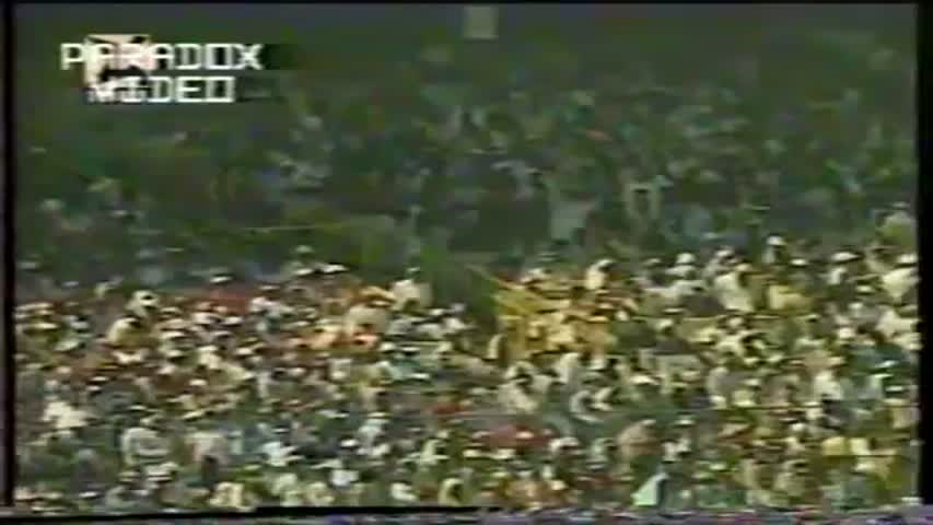 Shoaib Akhtar - Consequtive Yorkers to Dravid & Sachin