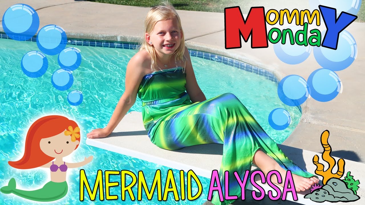 Mermaid Swimming Fail & Halloween Costumes || Mommy Monday