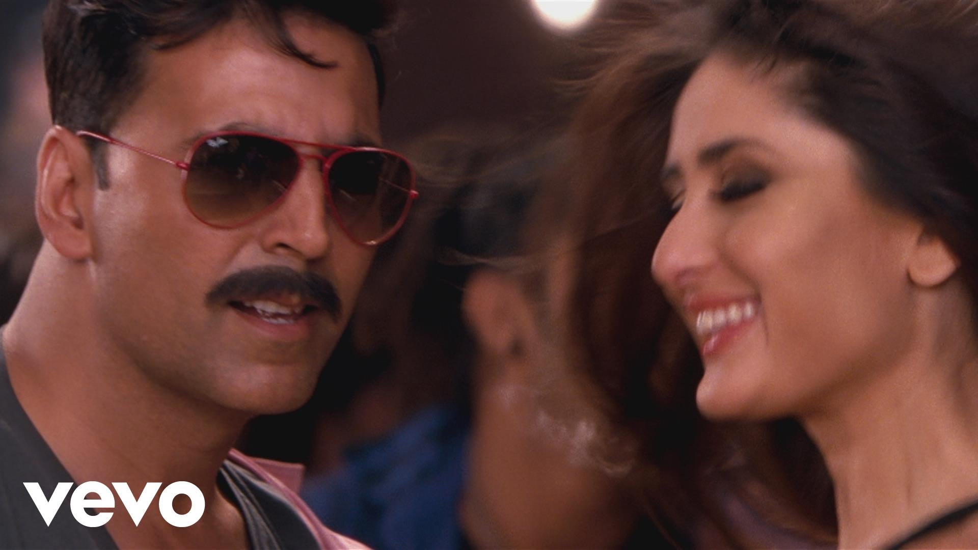 Chinta Ta Ta Chita Chita - Rowdy Rathore | Akshay Kumar | Kareena Kapoor Khan