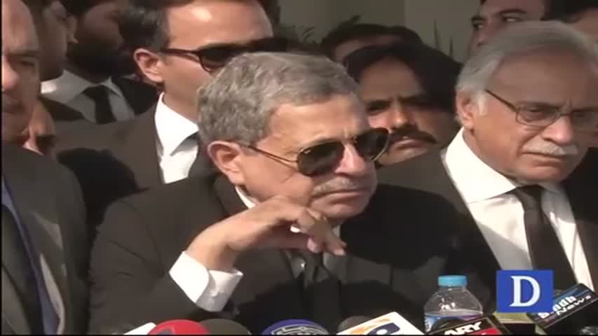 Hamid Khan and Naeem ul Haq media talks