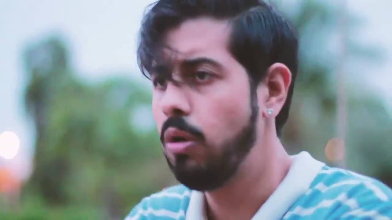 Bekaar Flims | Mobile snatching on another level |