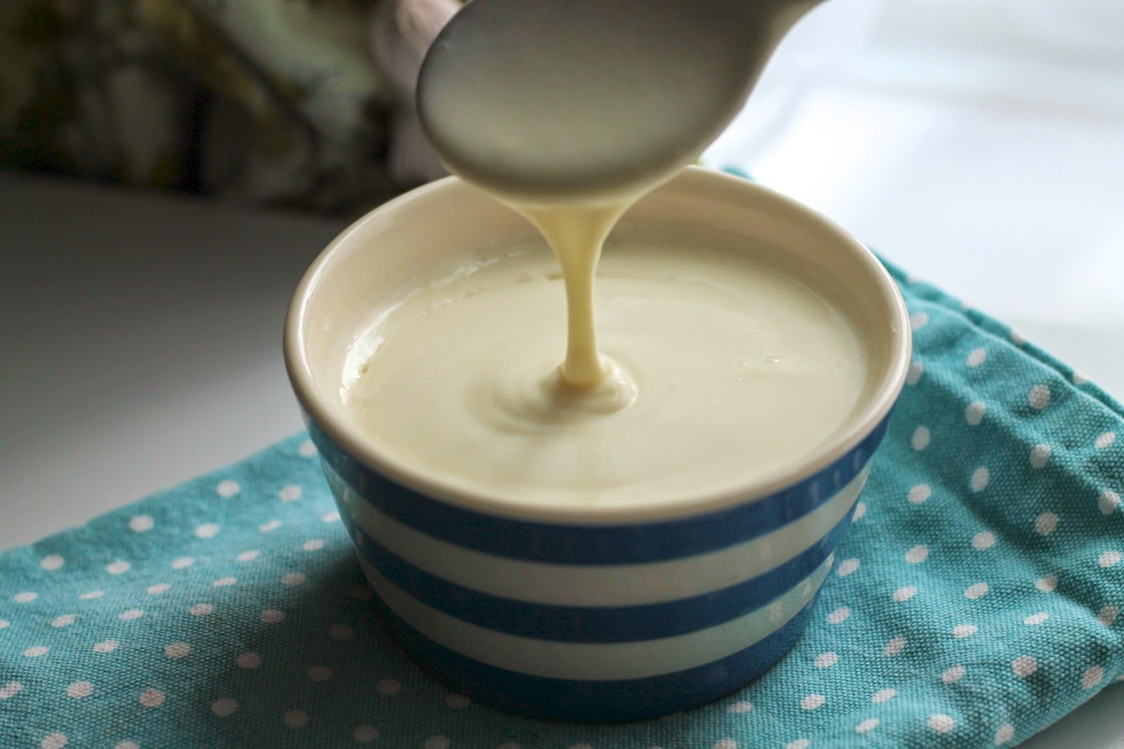 How to make white sauce recipe in urdu