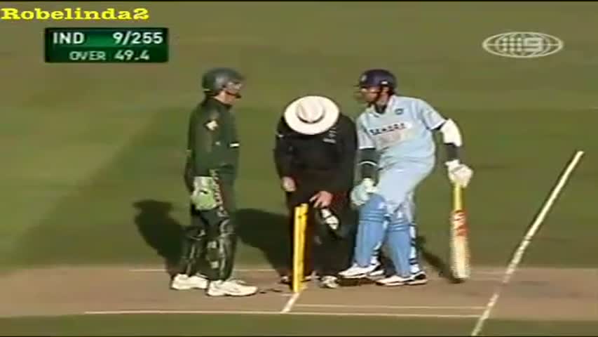 Just laugh at this India vs Australia hilarious cricket moment