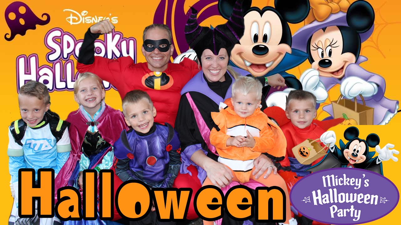 Mickey's Halloween Party at Disneyland 2015 + Candy Haul!