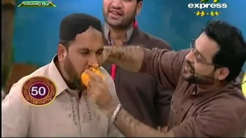 Aamir Liaquat Doing Disgusting Things in His Ramzan Show
