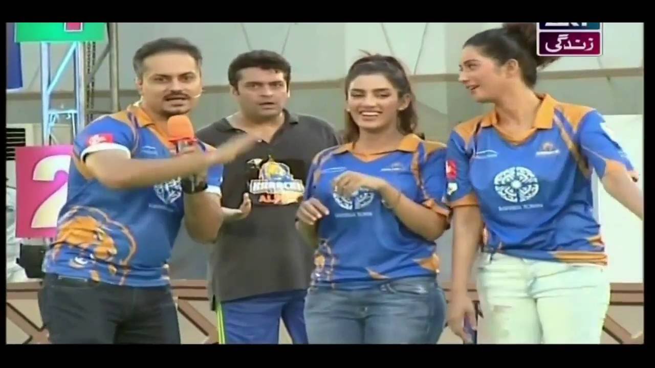 Celebrity Cricket Bash  - Pakistani Show Biz Cricket - Mathira  Playing Cricket