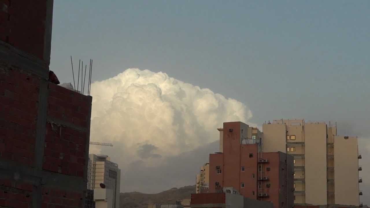 Amazing Effect OF Cloud in makkah 