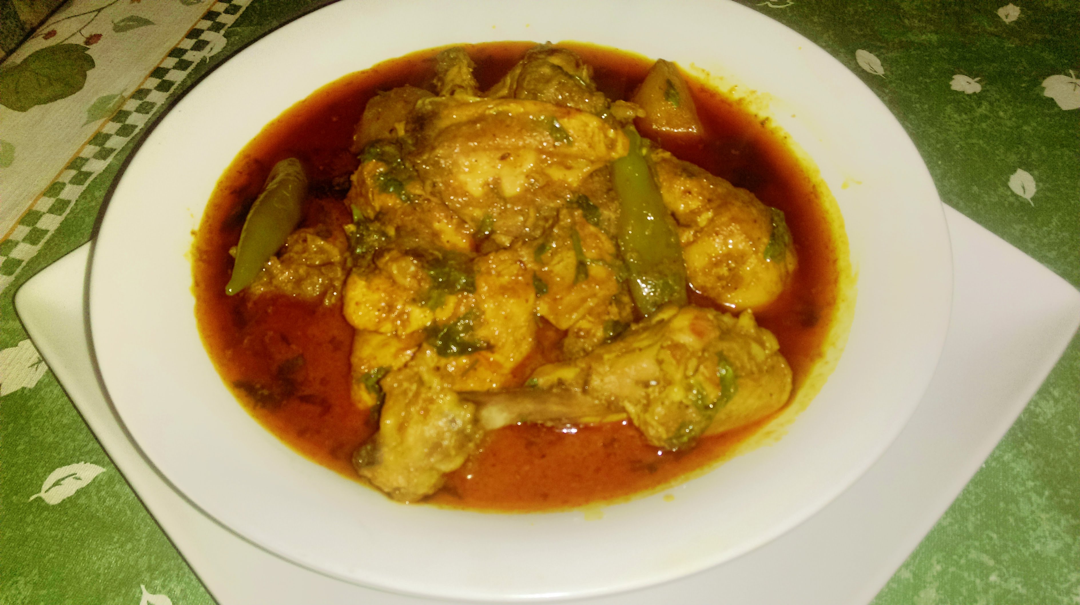Chicken Aloo Ka Salan | Farah's Cooking Diary