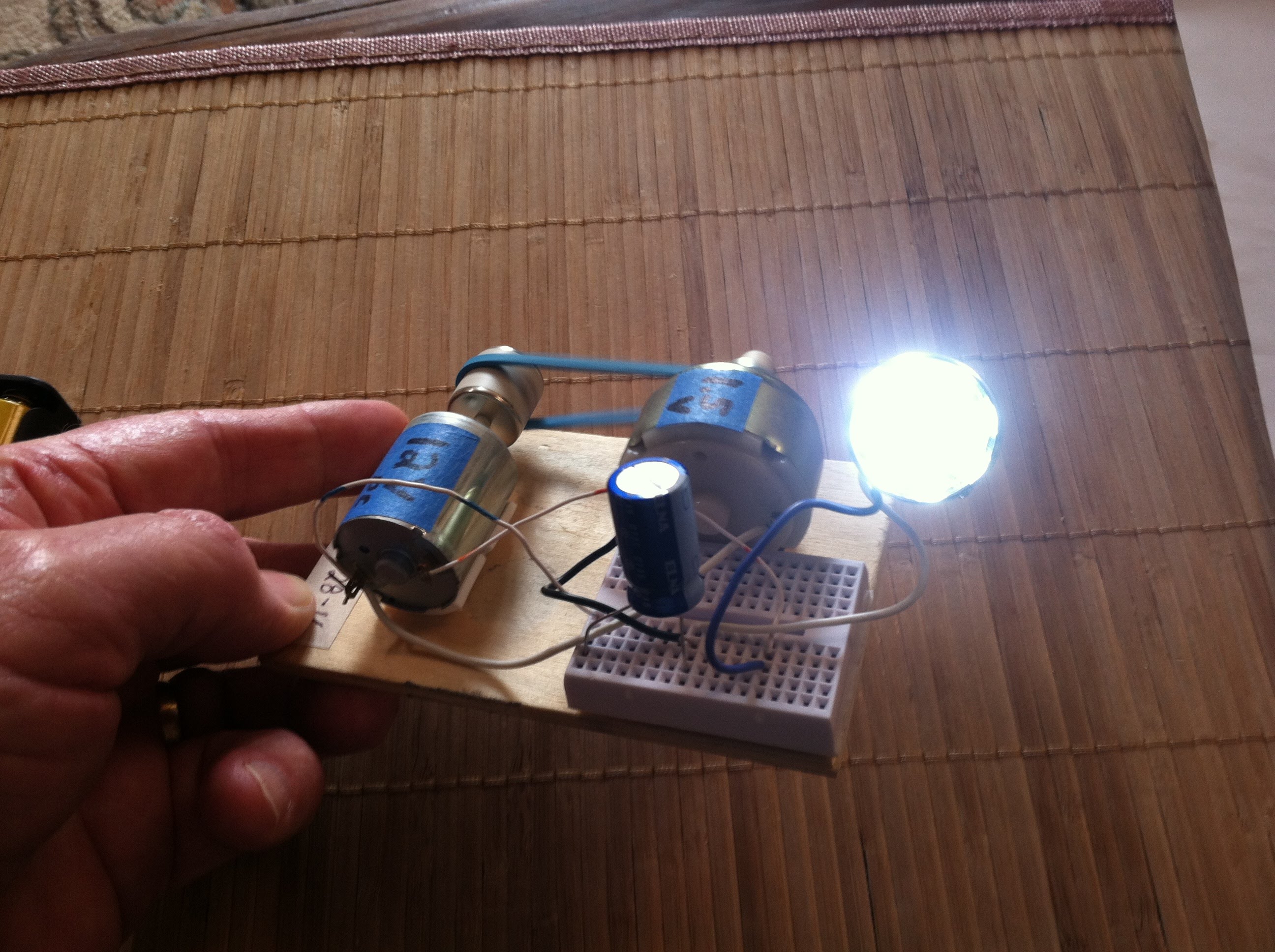 Motor Generator---- how it works